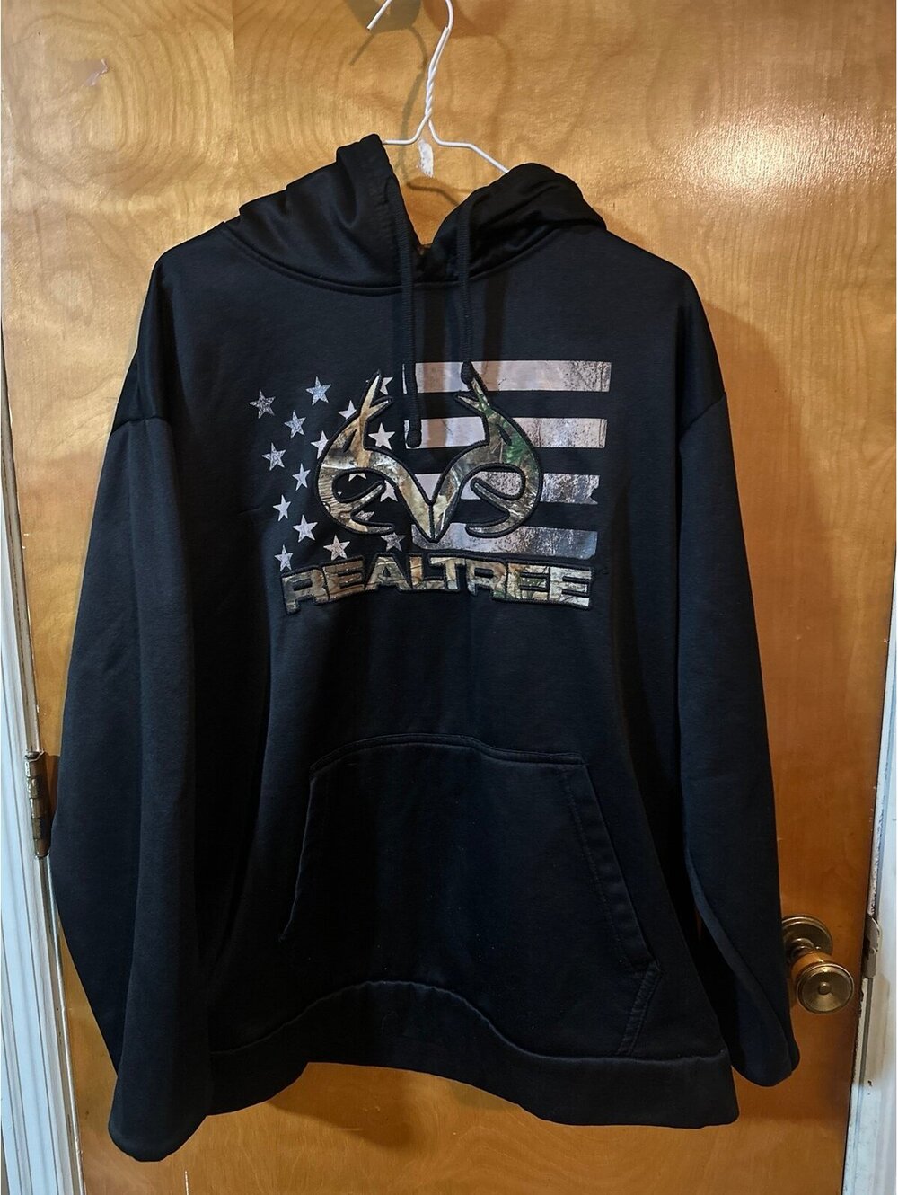 Realtree camo hoodie size large